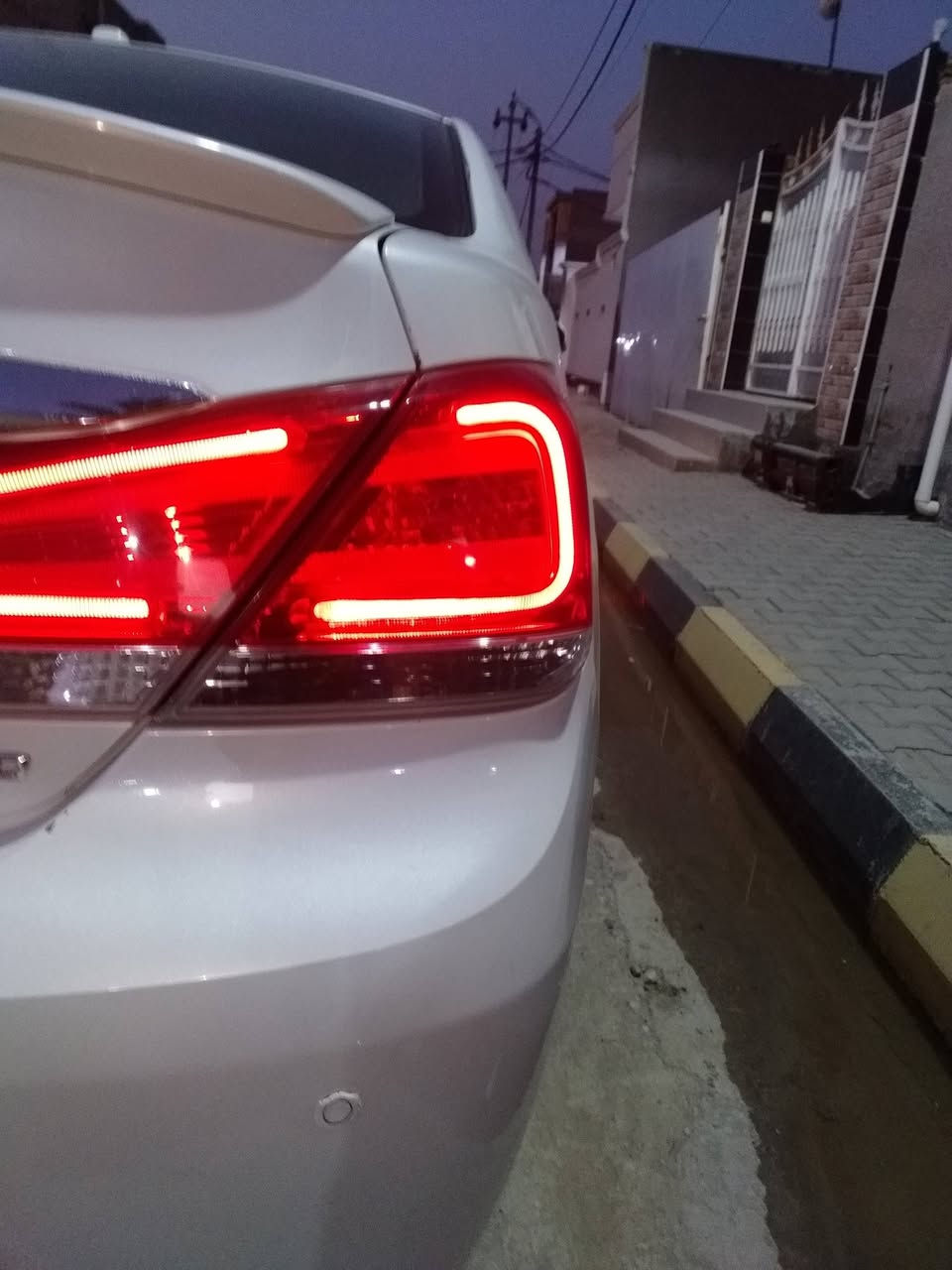 سلام عليكم 
افلون ٢٠١٢ خليجي فول مواصفات رقم بغداد دولي بأسمي كشنات تدفئه تبريد ٥ بصمات
كير محرك حداديه تخم تاير مكفول ماشيه ١٧٥ صبغ دعاميه اماميه سعر ١٩٣ $ مكانها واسط 
***********
