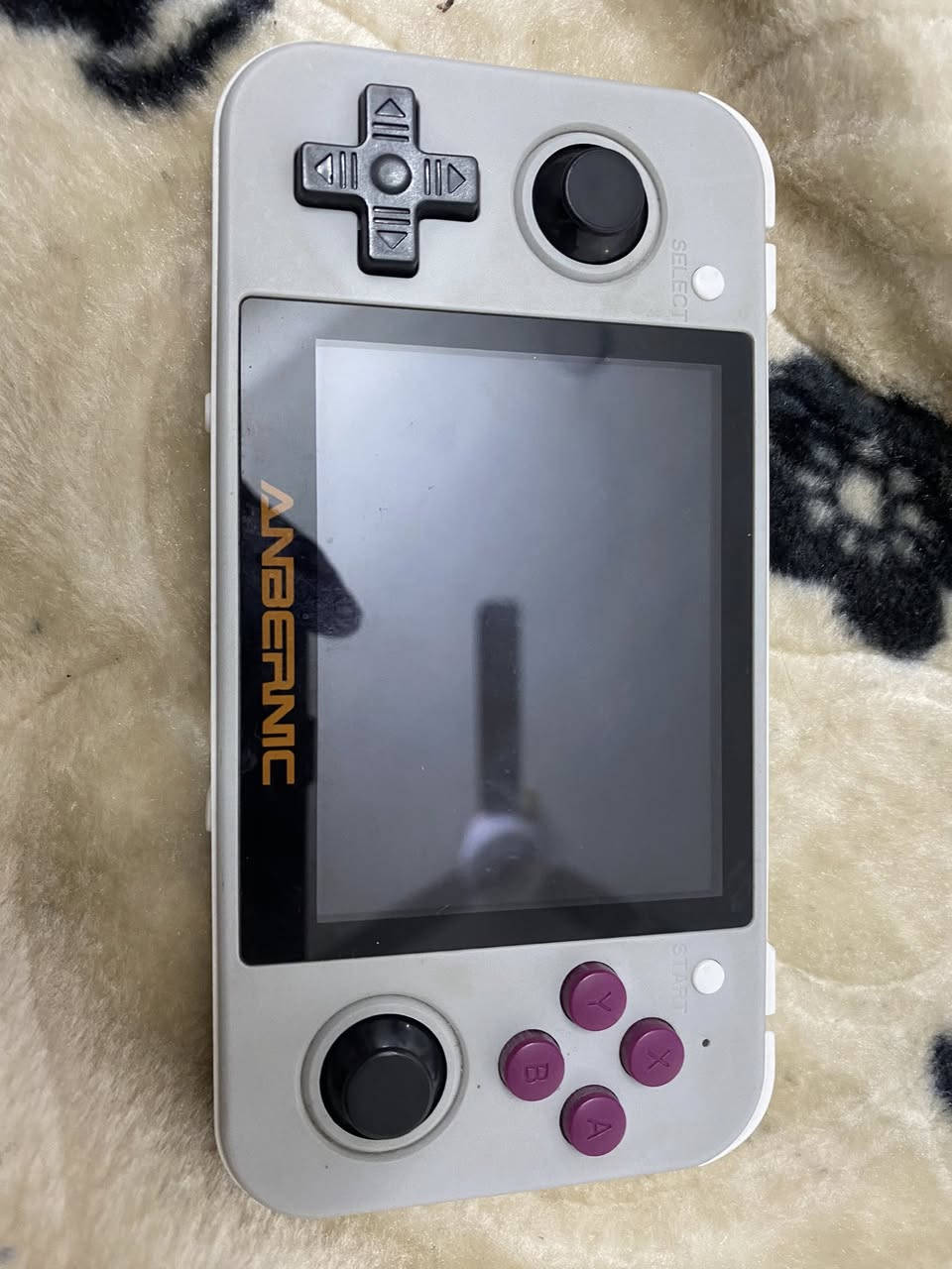 متاح/   جهاز محاكي يحتوي ع الالعاب   قيم بما يرضي الله  مكاني بغداد  مدينة الصدر


**إذا كنت صاحب هذا الإعلان وتريد حذفه لأي سبب، رجاءا أرسل رسالة إلى الدعم الفني**