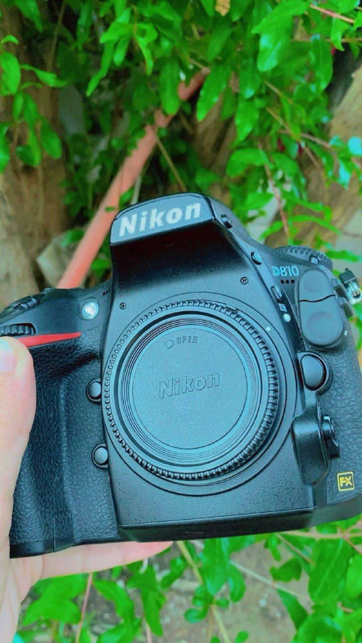 بدي نيكون 810 مستخدم شي قليل مع كامل ملحقاته سعر ( 950 الف )
عدسه نيكون 85 
1.8 
سعر 300 الف 
كلهن شلع مليون و 250
