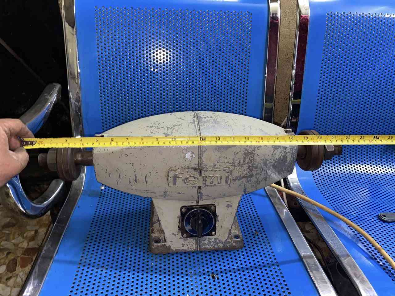 السلام عليكم كوسره للبيع نوع فيمي ايطالي قديم مال سبعينات 3 فيز وذا تريد اشدلها كنديسر اصير سنكل فيز كوسره جبيره صناعيه طولها 60 سانتيم اوشفتها جبار براغيهامال حجر قياس 32 ابد ماداخله تصليح على البلاد مكاني البلديات سعرها 400 الف ***********
