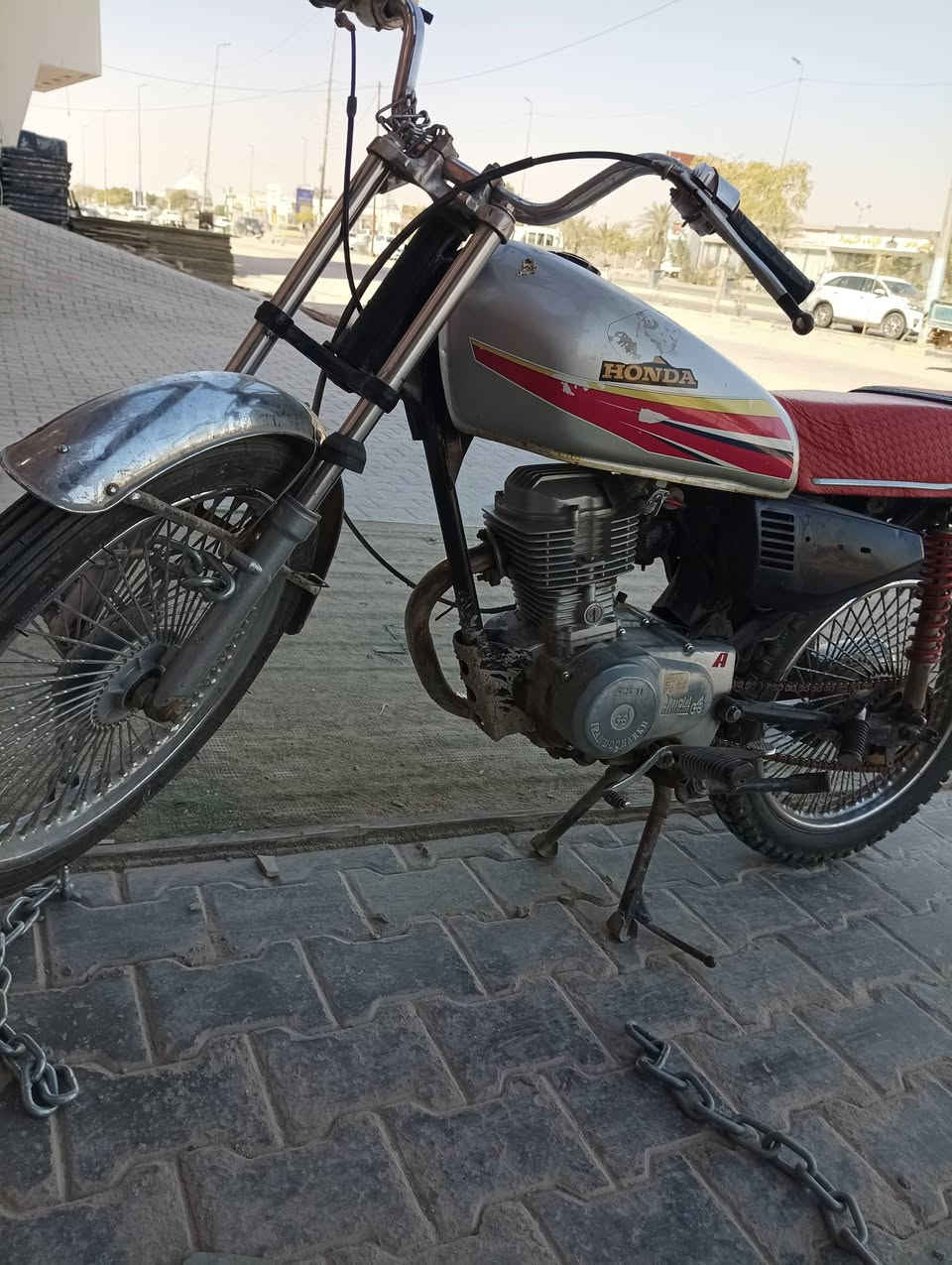 سلام عليكم
دراجه للبيع كلك نضيفه محرك نضيف مكان النجف سعرها 275 وبيها مجال 
رقم / ***********
