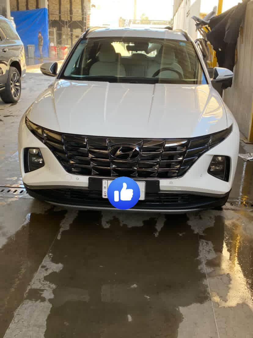 توسان خليجي 24 ماشية 38 الف كيلو
رقم بغداد 
حجم المحرك 2000دوش
بصمة
تشغيل عن بعد
كشنات كهربائيه
داخل مخمل
حساسات امامية وخلفية
دخول ذكي 
لايت زنون +لد 
لايت امامي يشتغل وي حركة الستيرن
تبريد قطعتين 
تلث انظمة قيادة 
وبعد بيهه مواصفات هواي وسياره نضيفه
السعر 217
رقم الهاتف ***********
