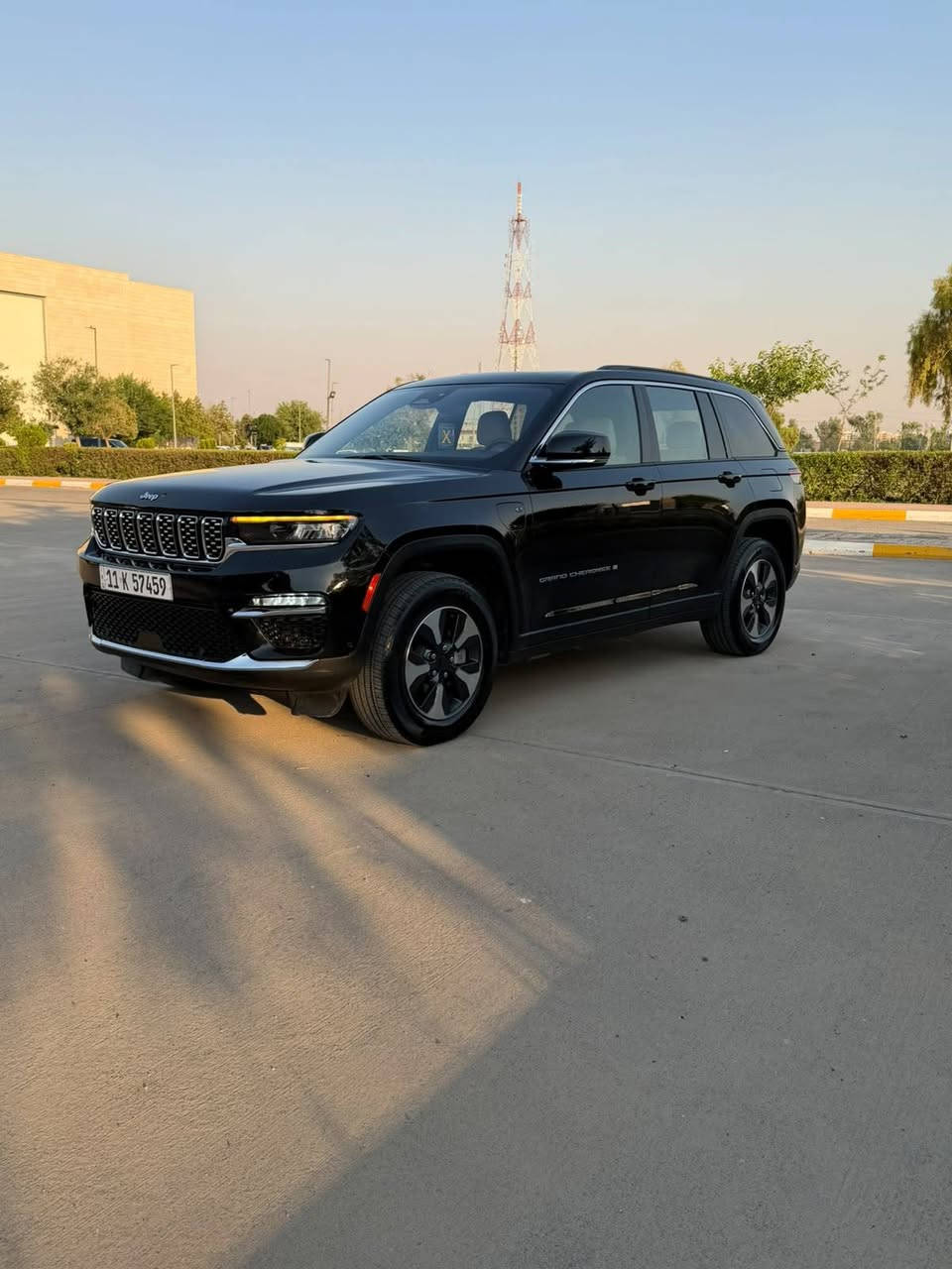 السلام عليكم جيب كراند شيروكي2024 4XE وارد امريكي
Jeep Grand Cherokee 4Xe 2024 2.0L

         حجم المكينه : 2000  تيربو + هايبرد + بلك ان 

المسافة المقطوعة : 41 الف ميل

حادث السياره : حافت البنيد و مبدل نفس الون
                         

          حالة الايرباك : سليمه بدون ايرباك

#مواصفاتها

1.بصمه

2.ستيرن تدفئه

3. تشغيل عن بعد

4.دمام خلفي

5.كشنات جلد

6.كشن السايق ميمري

7.كشنات كهرباء

8.صندوك كهرباء

9.حساسات خلفيه

10. قطع تبريد 

11.اشاير بالمري

12.رادار امامي

13.رادارات 360

14.ثلاث وضعيات قياده

15. بنوراما فتحتين

16. كير ماوس

17. نظام منحدرات

18. هيترات بالكشنات 

19.ويل كب كروم

20.لايتات لد

21.بكلايت لد

22.كشافات

23.بصمة ابواب

#السعر :  330$ و بيه مجال

تفاصيل اكثر هذا ☎️رقمي *********** تحياتي 

مكاني بغداد الدوره
