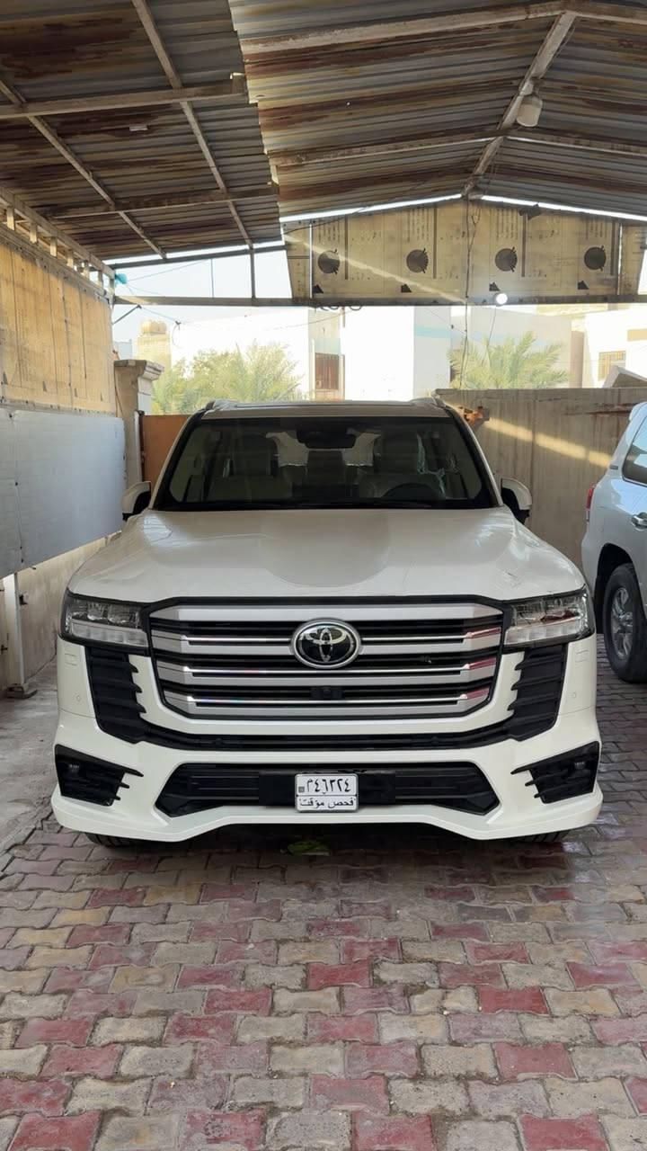 السلام عليكم لاند كروز 2025 زيرو
السياره رقم بغداد بأسمي تحويل ثاني يوم 
السياره زيرو مكفوله من كلشي وبعدهي على وضع الشركه السياره فول للاخير 
عداد دجتل 
كامره 360 
رادار امامي 
مانع تصدام امامي خلفي 
رادار بل مري 
بيبان شفط 
فتحه سقف 
مري قلاب 
مقاعد اماميه تدفئه تبريد
شاشات خلفيه 
وبعد بيهه هواي مواصفات معروفه
سعرهه 790$ 
مكان السياره بغداد البلديات رقمي ***********
