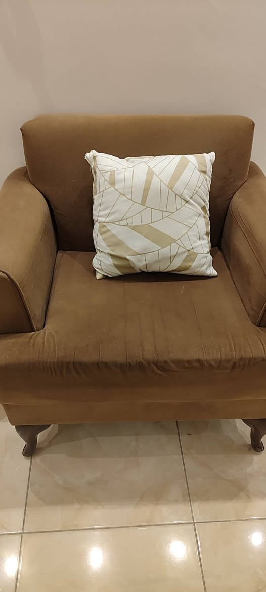 السلام عليكم تخم قنفات نضيف للبيع بغداد الكرخ للاستفسار الاتصال واتساب ***********
***********
