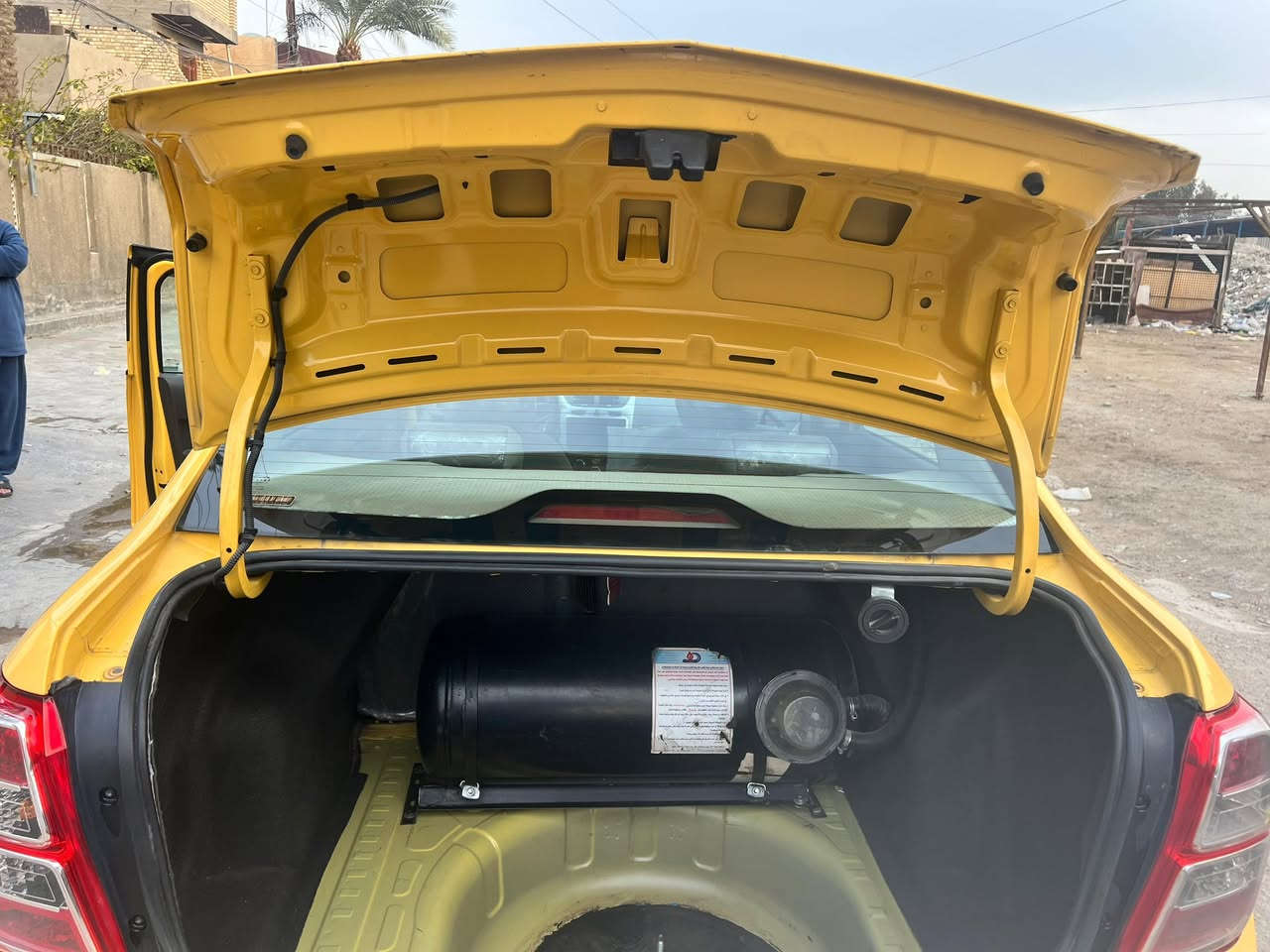 سلام عليكم كوبالت 2017 سيارة جديدة وبلادية مكفولة كفالة عامة عدا شبر صبغ بالجاملغ مال سايق سيارة بلادية ماملعوب بيهة جاهزة من كولشي مابيهة نواقص 
مكانهة بغداد البلديات 
*********** ابو امير 
السعر 84 وبيهة مجال
