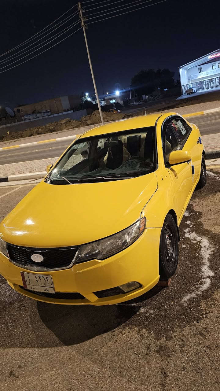 السلام عليكم فورتي مودي 2010  وارد امريكي بيها بنيد وجاملغ رقم بابل الماني تحويا ثاني يوم مصفره هيئه وغرامه مكينه 2000 كير مكينه حداديه  تخم تاير تبريد مكفولات السياره كل نقص مابيها السعر 70 وبيها مجال مكاني كربله ***********
***********
