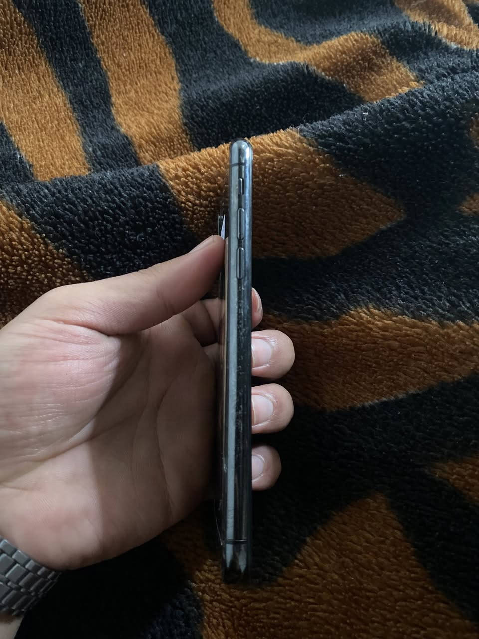 جهاز ايفون x عادي مبدل شاشه وبطاريه وضهر مفطور 180 وبي مجال *********** النجف شارع مدينه
