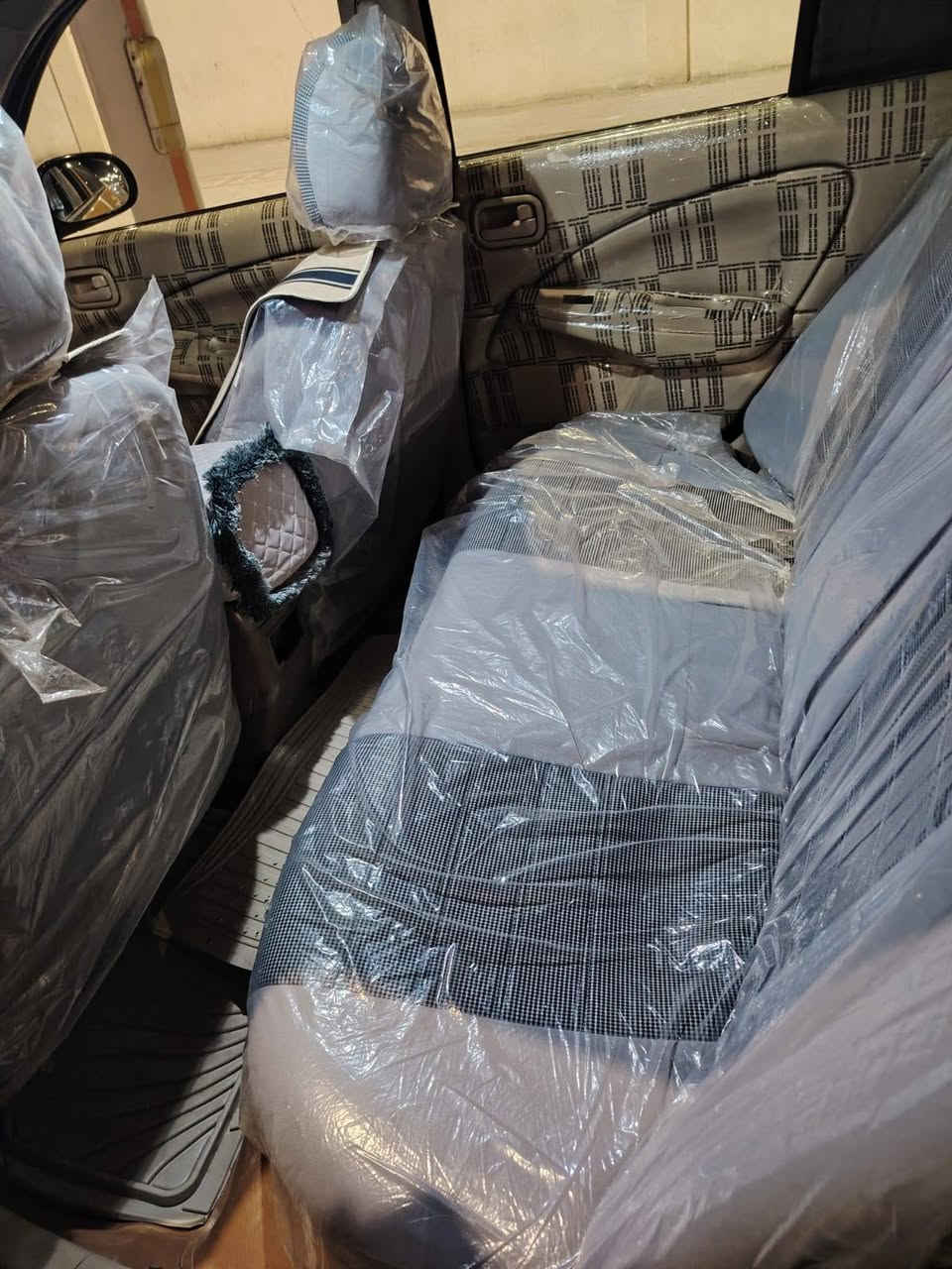 عليكم ورحمه الله وبركاته سين موديل 2011 مؤسس رقم بغداد باسمي كفاله عامه السياره بيهاه بدون حوض مؤسسه السياره تبريد صدر حداديه تخم تاير جديد السعر 100 وبيها مجال متوازي على فلوس مشتري والله العظيم قطعه السياره جينيا مالتي الخاصه عنوان رمادي ***********
