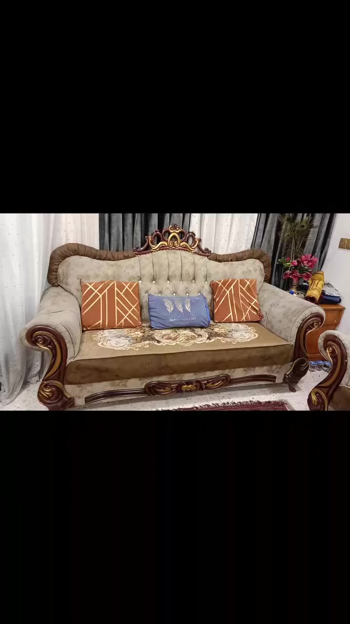 السلام عليكم اخوان ديوان ملكي الله شاهد تفصال درجه اولى. فصلته بالشعب تفصال زين الله شاهد سعره 800 مع الطبلات وبي مجال الاستفسار الاتصال على الرقم التالي ***********.
