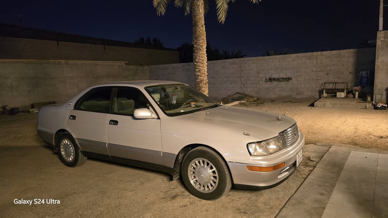 سلام عليكم بطه كراون متصل موديل 1993 رقم بصره انكليزي بسمي مداور ثاني يوم مكان البصره السعر 80وبيها مجال رقم الهاتف ***********
