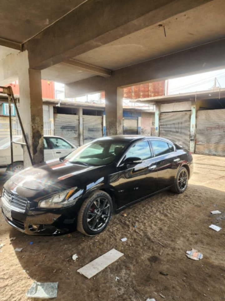 للبيع بسعر 105 وبيها مجال
عليها غرمات 20 ورقه تنزل من سعرها 
او مراوس بي ام 
مكزيما موديل 2012 فزل موصفات v6 سياره جاهزه تبريد ثلج صبغ ثلاث قطع بدون دواخل شرط تحويل 
عنوان السياره موصل التواصل على الخاص مندوبه مبيعات اعرض سيارات مقابل عموله بسيطه


**إذا كنت صاحب هذا الإعلان وتريد حذفه لأي سبب، رجاءا أرسل رسالة إلى الدعم الفني**