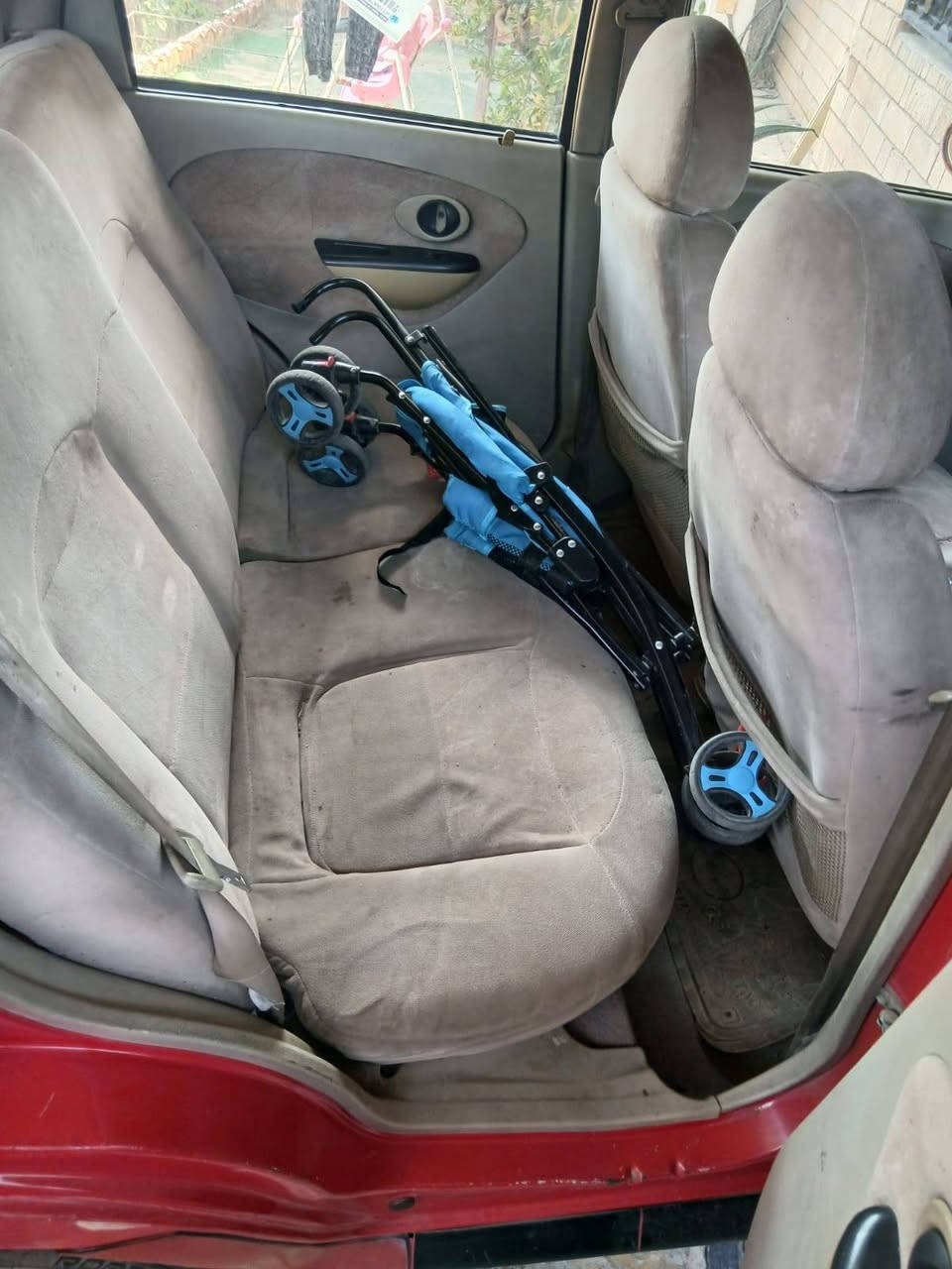 السلام عليكم سياره QQ للبيع موديل ٢٠١٢ السعر 28$ وبيها مجال 
للتواصل ***********
