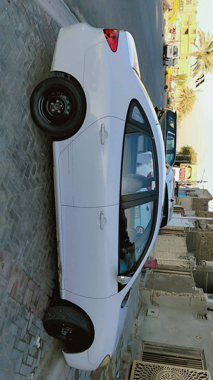 السلام عليكم 
النترا 2011
خليجي محرك 2000
مكان بغداد مدينة الصدر 
***********
***********
