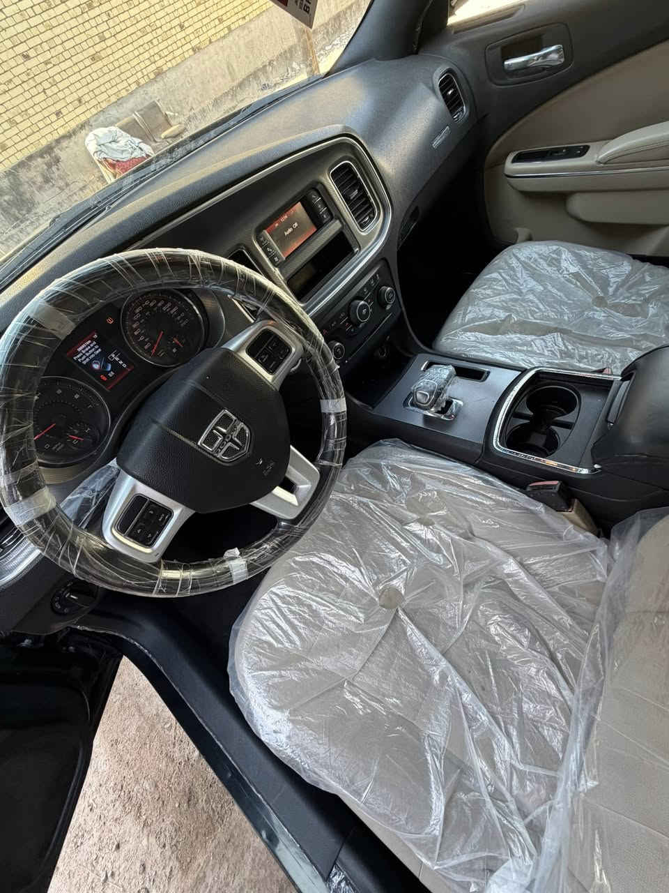 السلام عليكم 
جارجر ادوووووات حاويه بدون كصه 
موديل 2013 
كفاله من الكص والسرقه والضربه 
جاهزه للأخير 
بيهه ارقام وسنويه أربيل المربع
بيع فقط السعر 78$ وبيهه مجال 
للاستفسار ***********
مكلف بلنشر اتصل بلرقم
