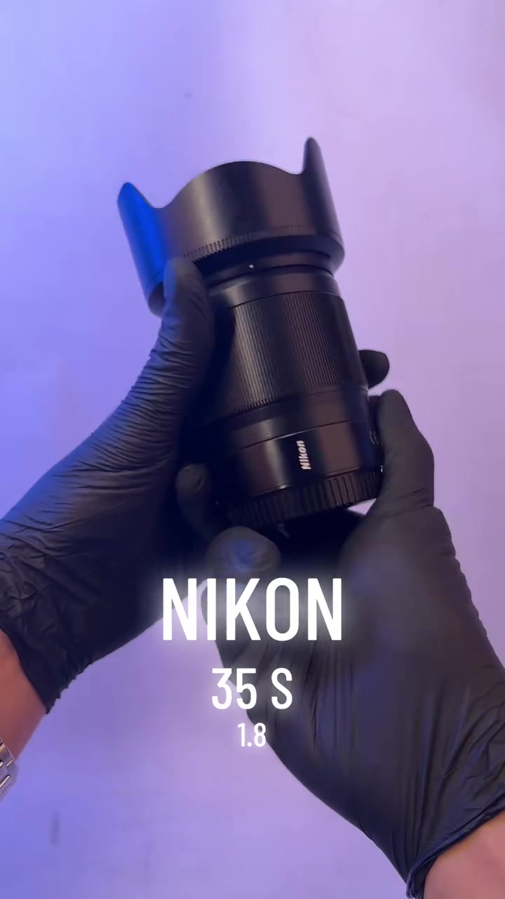 📸 عدسة الـ 35mm اللي بتديك فريمات تحكي قصة!
مع لينس NIKKOR Z 35mm f/1.8 S هتاخد شاربنس خرافي، بوكيه ناعم، وأداء احترافي في التصوير الليلي والڤيديو ✨

🔥 مميزاتها:
• فتحة عدسة f/1.8 لعزل احترافي وأداء ممتاز في الإضاءة الضعيفة
• شارب جدًا من السنتر للأطراف
• فوكس سريع وهادئ مناسب للتصوير والفيديو
• ألوان طبيعية و Skin tones ممتازة
• Nano Crystal Coat لتقليل الـ Flare والـ Ghosting
• مثالية لـ Street – Portrait – Content Creation 📷

ومتوفرة دلوقتي عند
✨ Abdo Ali Store
جودة مضمونة وتجربة احترافية لكل صناع المحتوى والمصورين �


**إذا كنت صاحب هذا الإعلان وتريد حذفه لأي سبب، رجاءا أرسل رسالة إلى الدعم الفني**