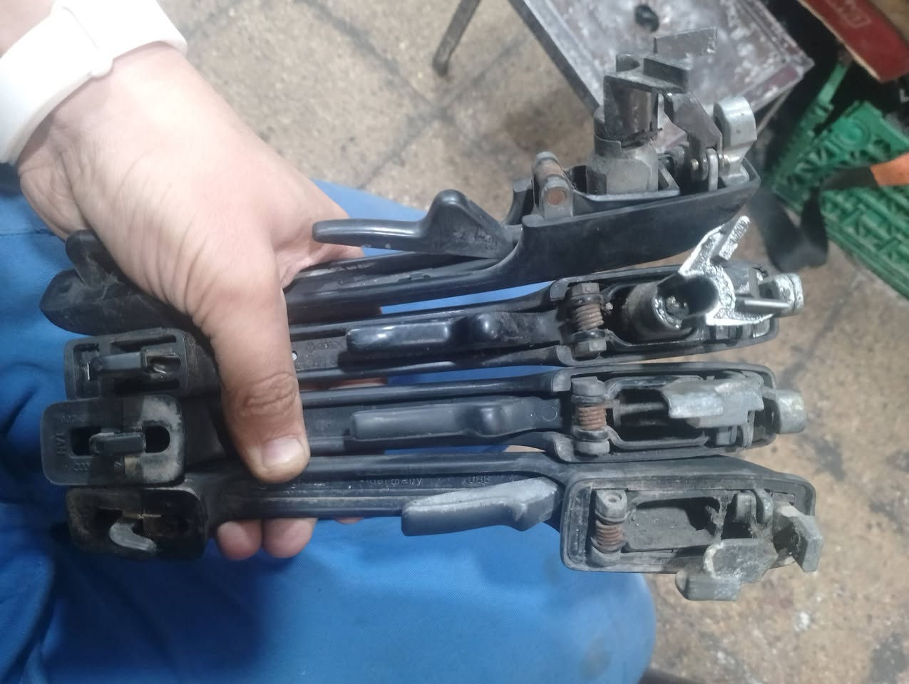 طخم يده باب كولف عظم وارد المانيا 
يوجد خدمة توصيل 
***********
