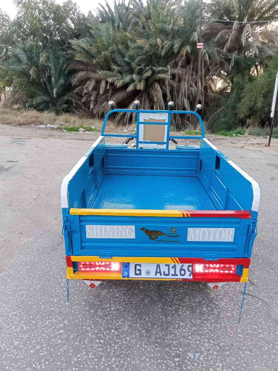 السلام عليكم توته للبيع موديل 19 ستوته حلوه وجاهزه كهرباء شغاله مقفوله شاصي ورقبه اوراق اصولي كان بابل الشوملي السعر 1400 وبيها مجال ***********
