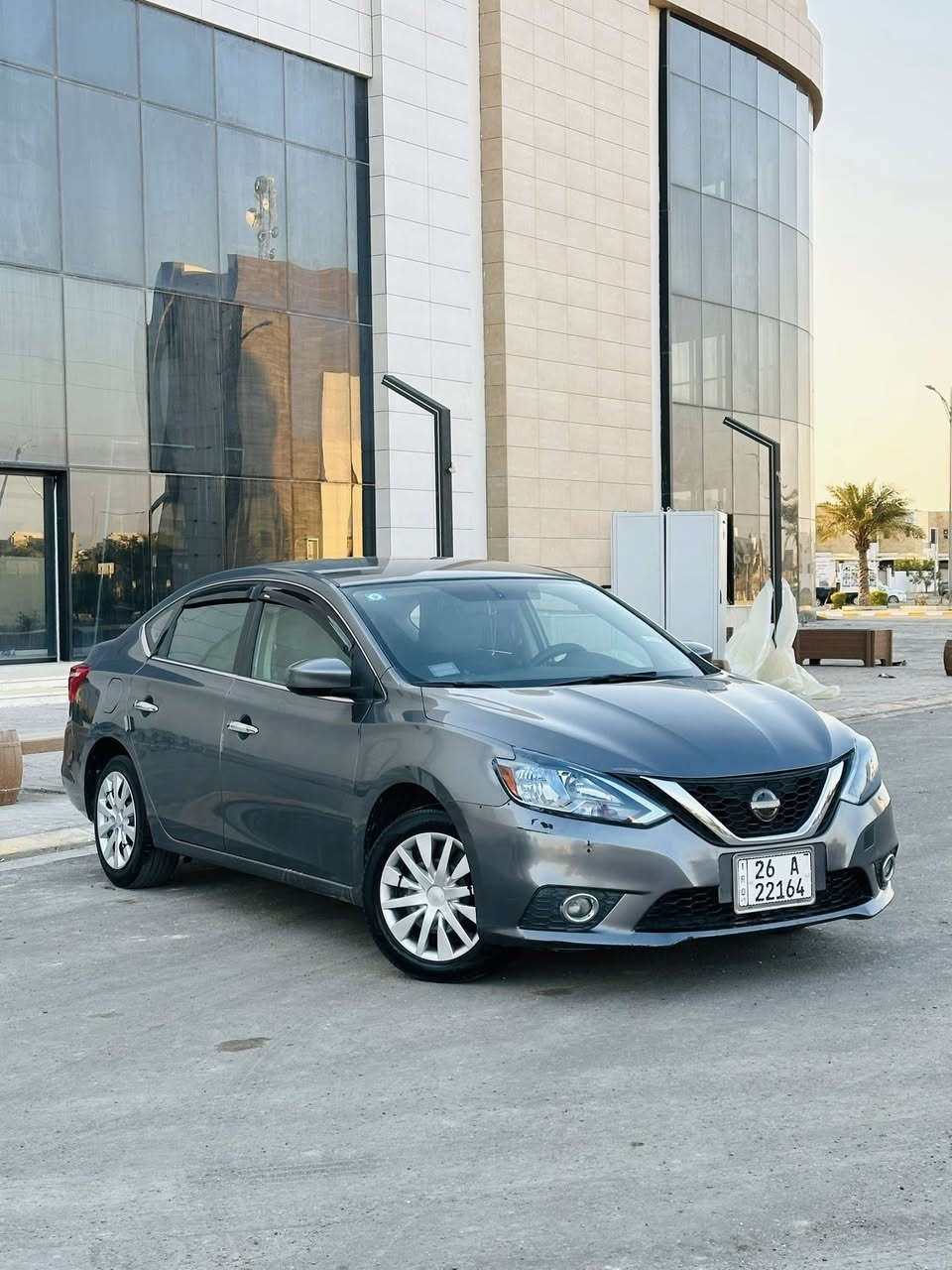 السلام عليكم الحلال للبيع سنترا 2018رقم صلاح الدين دولي باسمي هزه سنويه كله جديد. قبل يومين سويتها حادثها بسيط فقط دعاميه بدون رش بدون تبديل بدون دواخل مكفوله 

محرك كير شرط لا تنقيص ولا تبخير 
تخم تايرات جديد. 
صدر امامي خلفي جديد 
تحكمات ب ستيرن 
تبريد تدفئه كله شغال 
كهربائياتها كلها شغاله فول 
حادثه بسيط مكان السياره تكريت 
شراي اتصل ع رقم وتدلل ***********
