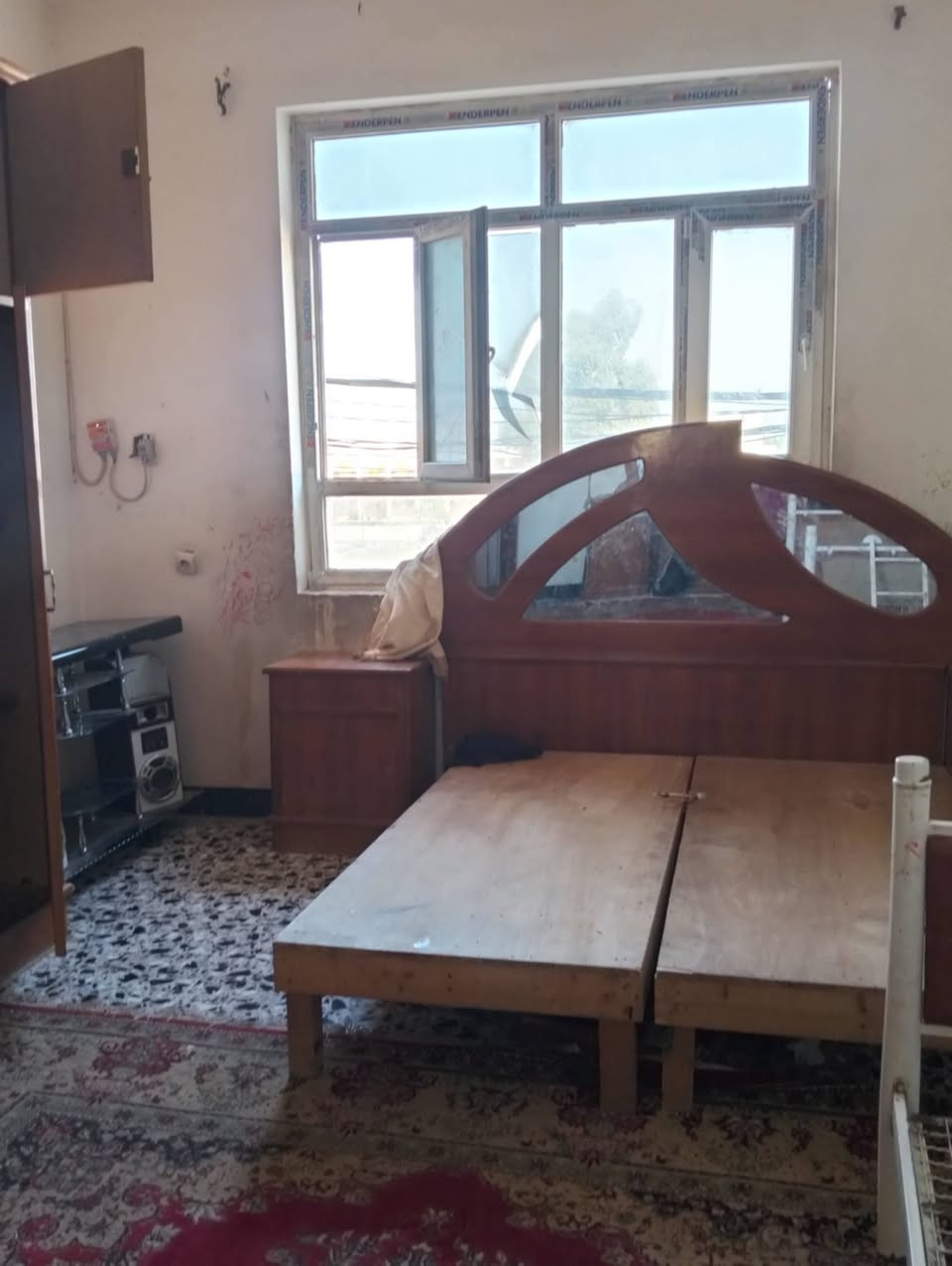 جربايه 35
غرفة 400وبيها مجال 

ميز تلفزيون50

العنوان حي السوق


**إذا كنت صاحب هذا الإعلان وتريد حذفه لأي سبب، رجاءا أرسل رسالة إلى الدعم الفني**