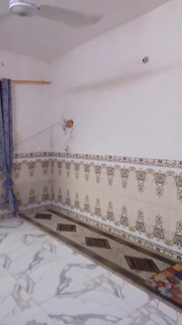 بيت للبيع حي طارق الوسط سعر٣٥التفاصيل اتصل علئ هاذا رقم***********
