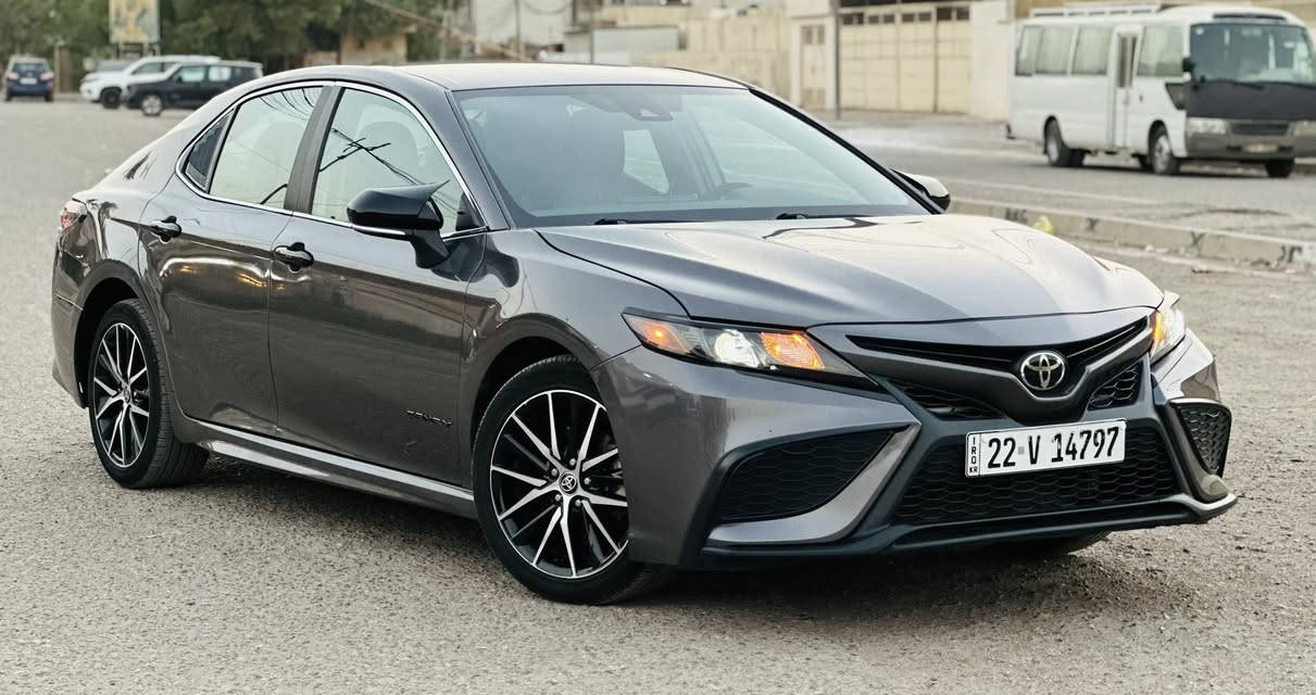 السلام عليكم ( للبيع فقط بدون مراوس )
للاستفسار 077131293 تيوتا كامري موديل (2023)SE السياره جديده دخول  وترقيم جديد رقم اربيل تحويل  ثاني يوم تحويل لون شمباني  لامع ميتاليك
ضرر السياره باب خلفي وربع الباب الامامي ونزال الجاملغ وصور الحدث بالمنشور. قطعه كلير امريكه. 
( السيارة جديده واحلى من الصور )
السيارة جديده جدا 
ملاحضة ✅✅ السيارة بدوووون ايرررررباك 
((حجر البيئة مكفول وبشرط عل فحص))
( المواصفات  )
شاشة جبيرة. 
نضام car play + AUTO ANDROIOD
نضام خرائط وانترنيت 
نضام ABS
كاميرا دوارة
سبايدر خلفي 
اوتو هولد 
كشن كهرباء 
منافذ شحن 
شفتات استيرن 
اشاير بالمري الجانبيه 
كشنات جلد اسود 
دركه جلد اخياط 
تحديد مسار
نضام مانع تصادم 
تبريد شاشه بيانو 
سياقة الكترونية
رادار امامي 
لايتات زنون عدسات عالي وناصي 
جي بي اس 
نضام نورمان ايكو وسبورت 
نضام مانع انزلاق 
لايتات عالي اوتو يشتغل عند الضلام  
محرك 2500 المرغوب
السيارة كلش جديدة ومكفولة من اي عطل
السيارة جديدة جدا واحلى من الصور واي نقص مابيها من كل النواحي 
كتلوكات الشركة + فلينة وغراض الشركة كلهن موجودات 
مكاني بغداد شارع فلسطين واتساب ***********
