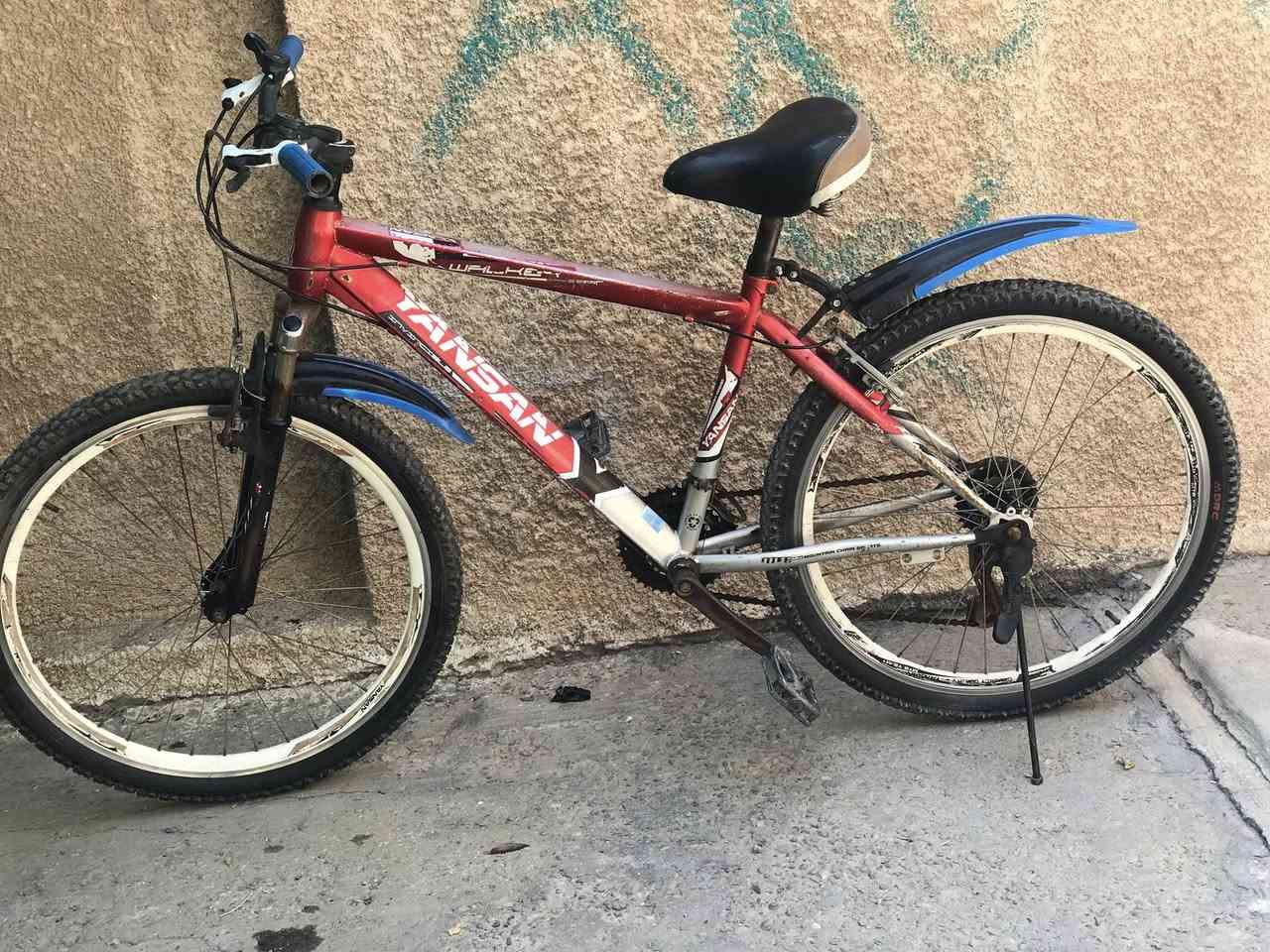 بايسكلات عدد 2 سعر الواحد 75


**إذا كنت صاحب هذا الإعلان وتريد حذفه لأي سبب، رجاءا أرسل رسالة إلى الدعم الفني**