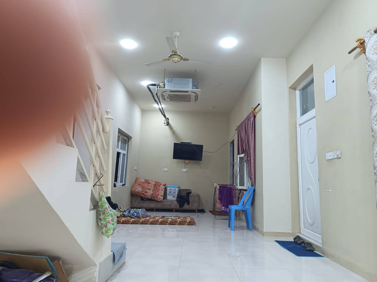 بيت لبيع ركن 100
متر بساحة القريبه علئ مركز شباب الاسكان فرع صيدليه الحره ثاني فرع ركن اول بيت بناء 2024 طابقين الاول استقبال وصاله ومطبخ. وحمام والثاني غرفتين وصاله كبيره. السعر عل الخاص


**إذا كنت صاحب هذا الإعلان وتريد حذفه لأي سبب، رجاءا أرسل رسالة إلى الدعم الفني**