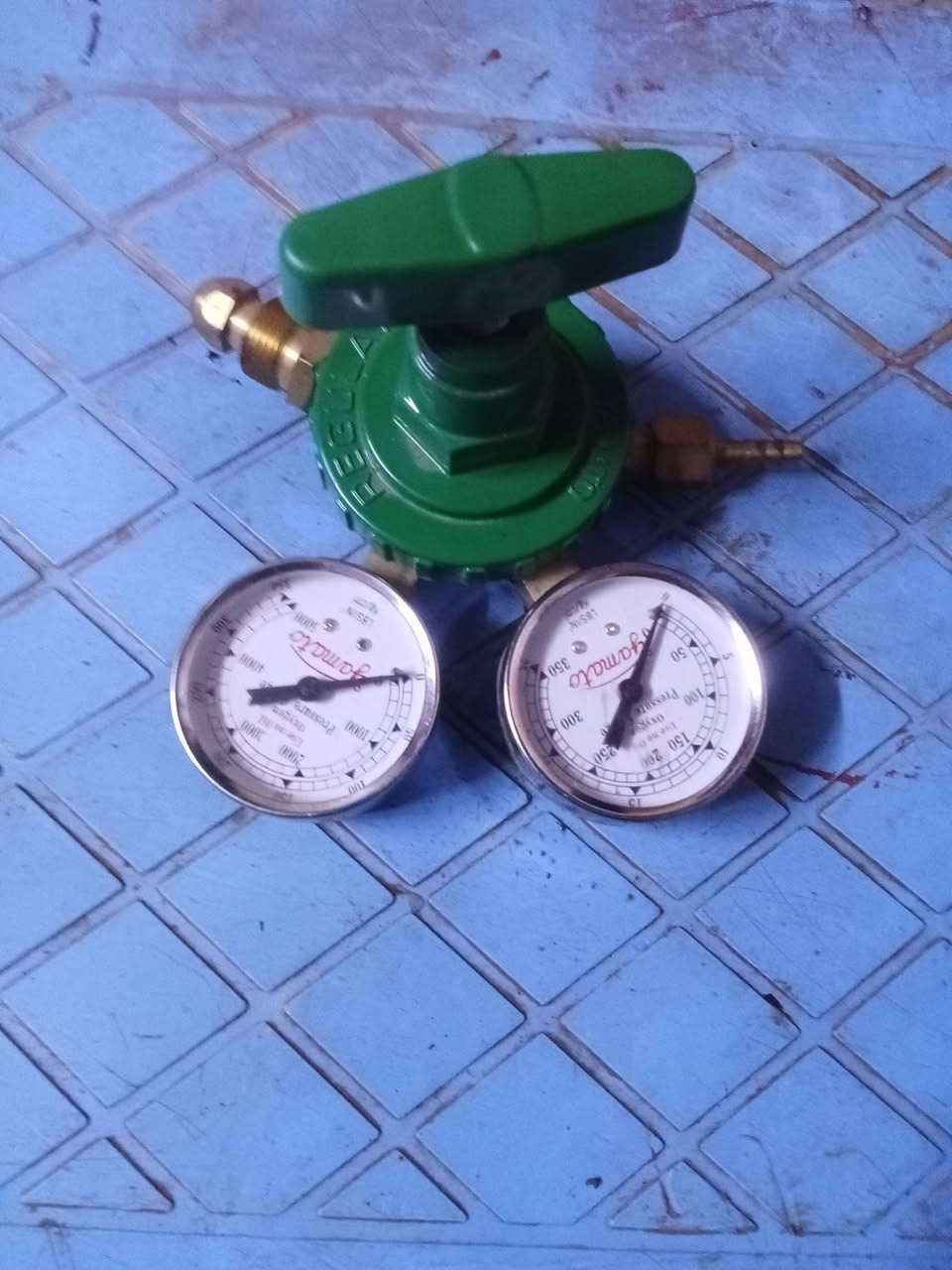 لبيع ***********
