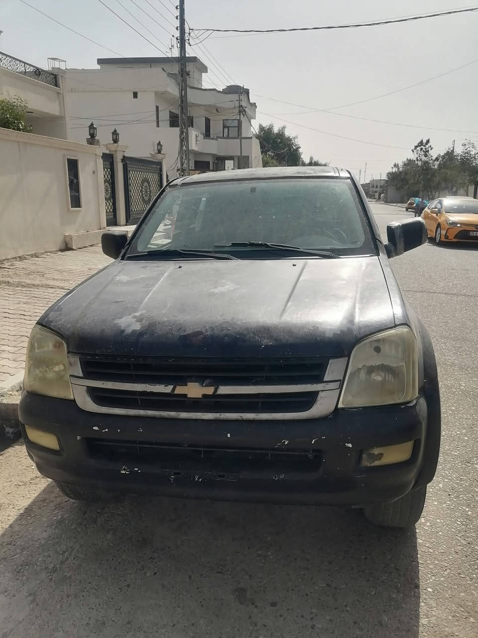 السلام عليكم سيارة للبيع بيكم شوفرليت لوف ٢٠٠٥ مال مزاد وزارة الداخلية بيهة كتاب بسمي كبل تروح للمرور ترقم  بيهة تبديل بجم مال كصة سعر ٢٧ للاستفسار الاتصال ***********
