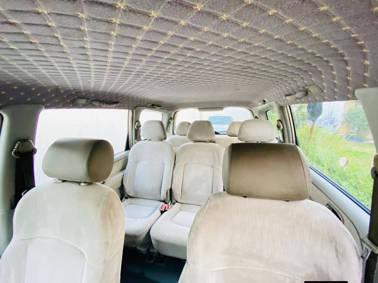 السلام عليكم 
سياره هونداي ترانجيت 2006 سياره جديده ونضيفه ومابيها كل ضربه فقط تكحيل 
دوخل بلاديه ونضيفه 
رقم انكليزي لسنه 2031 هزه جديده 
سعرها 87 وبيها مجال 
***********
