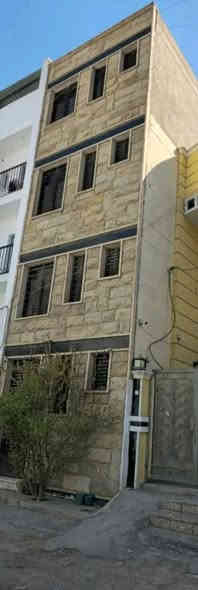 يناية تحتوي على ثلاث شقق للايجار كل شقه تحتوي على غرفه نوم وصاله وخدما...