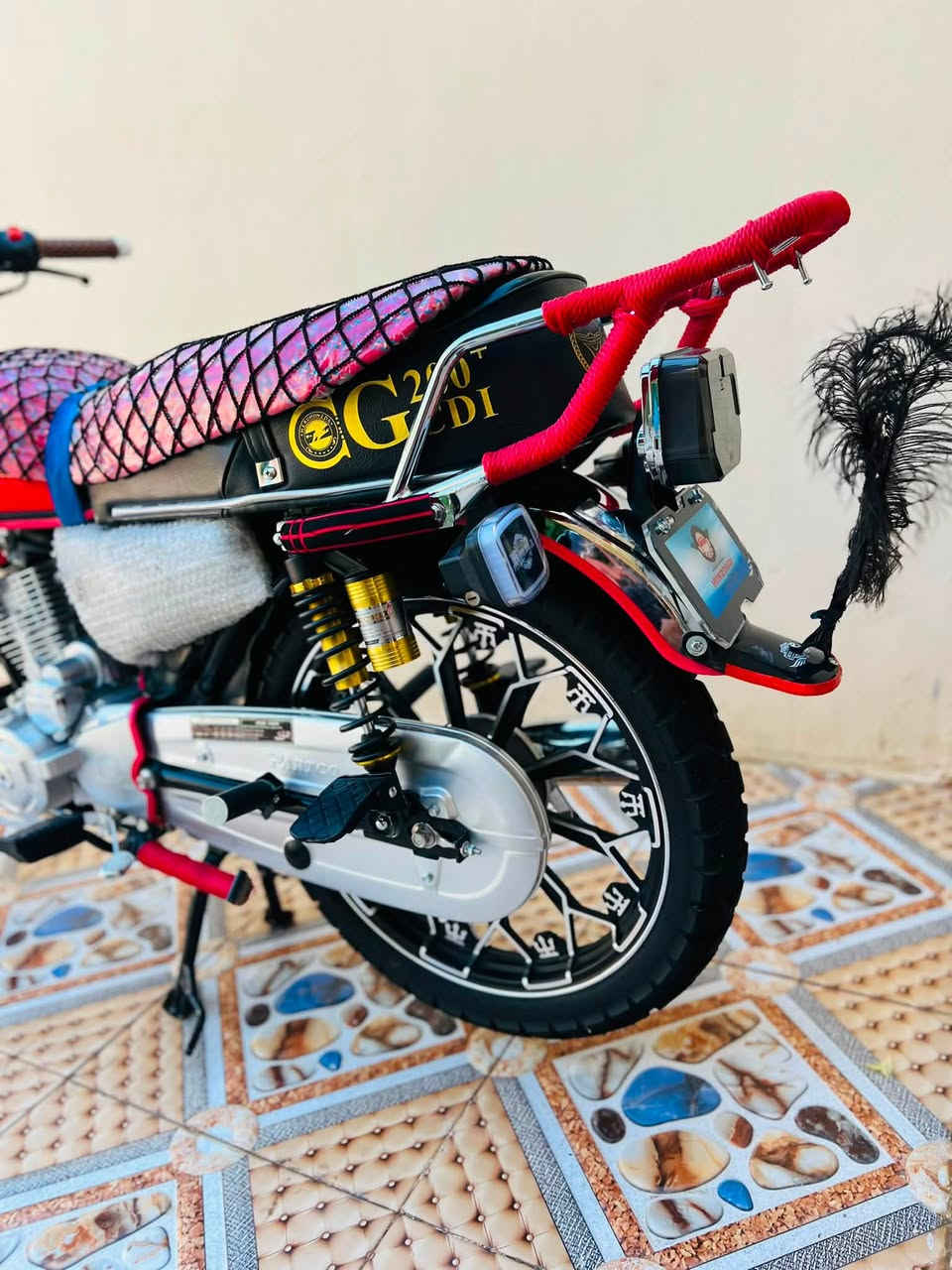 للبيع  نامي برو هونزده  2026 جديد ماشي 400 كيلو فقط  مكينه 200
📞 ‭***********‬
