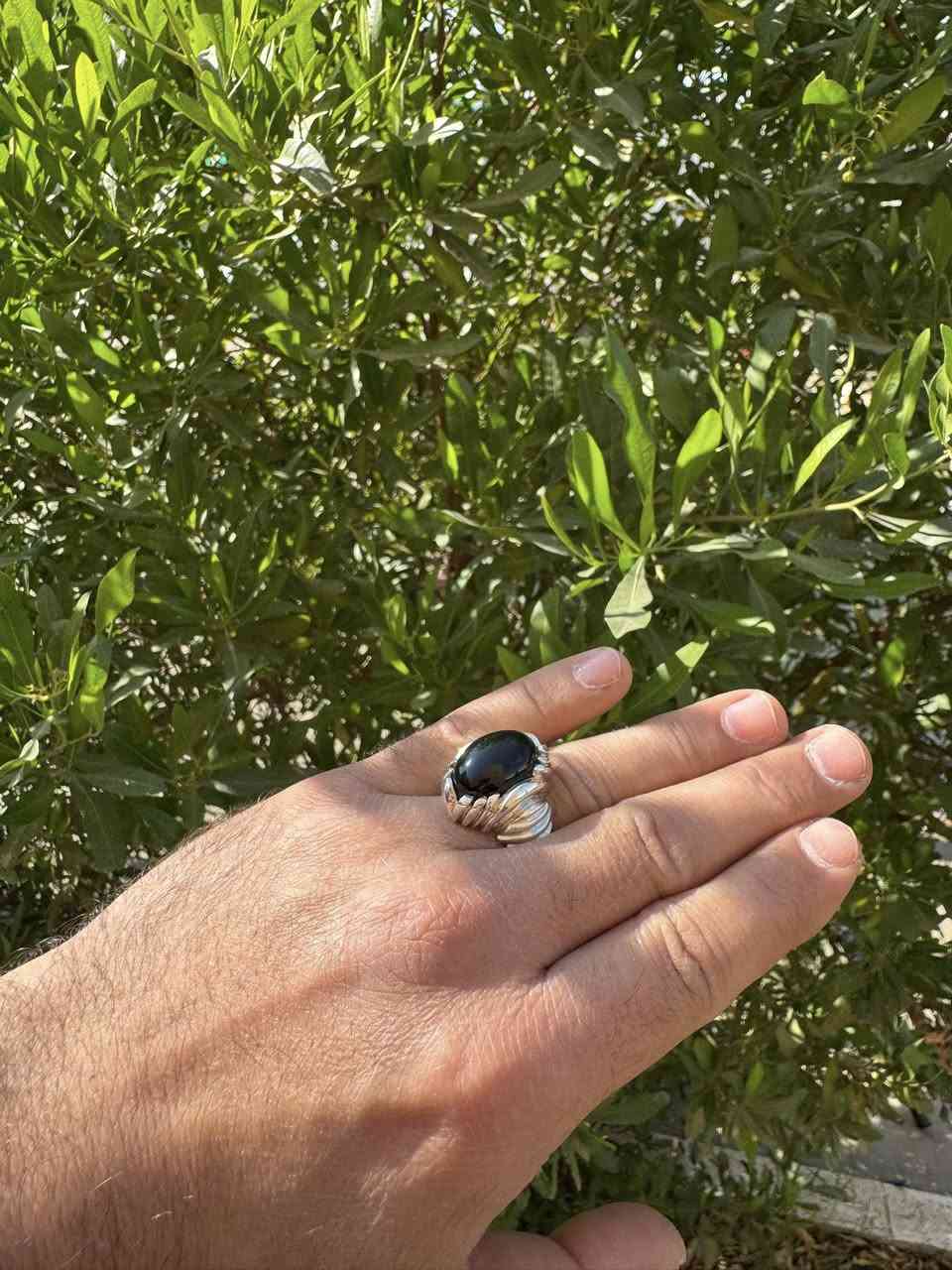 السلام عليكم
خاتم تحفه شفه يماني متوج بصياغه المبدع حمادة Vip صياغه ثقيله عيار الفضه 999 
ملاحضه (بيع فقط) للاستفسار اتصال او واتساب***********
