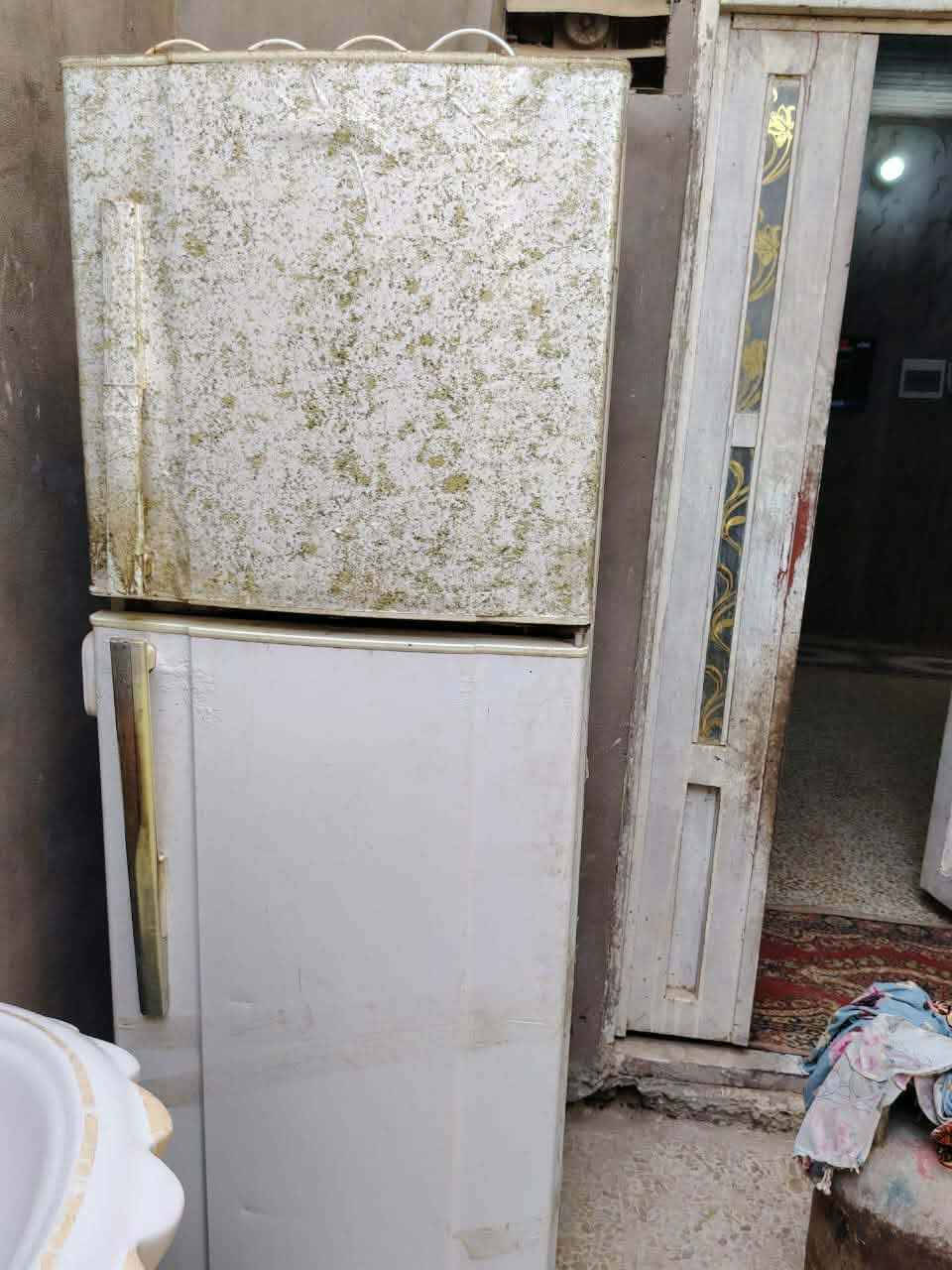 يالله يارزاق مكلف بلنشر عدنا ثلاجة كبيرة تبرد وشغالة بس مستعملة نظيفة ٧٥ الف وطباخ هم شغال سعره ٥٠ الف وبيها مجال قليل مكاني نجف كوفة شارع سهيلية الشراي يراسلني وبيه خير ويدلل بخدمته 

*********** النجف, العراق
