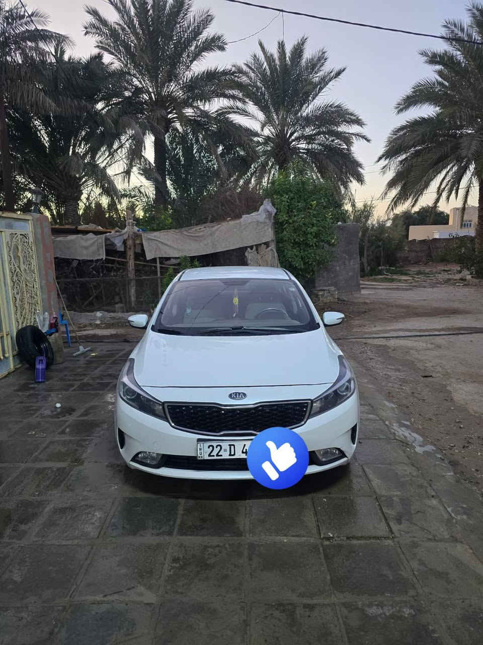 سلام عليكم  سياره سيراتو مديل 2017 كفاله عامه من تبديل وصبغ سعر 135وبيه مجال بصيط لتفسار تصل عل رقم ***********
