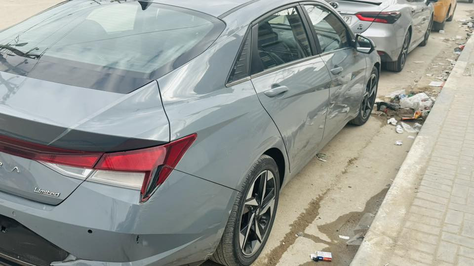 سلام  عليكم الانتره 22لمتدد فول الفول معروف مواصفات لمتد سياره امريكيه داخله سرقه بيهه طخه بل دوسه والباقي السياره جديده 
السعر 75وبيهه مجال 
مكاني بصره 
رقم الهاتف ***********
