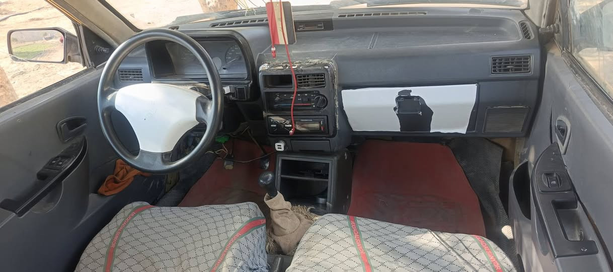 سلام عليكم سياره سايبه لبيع موديل 10رقم ألماني مكان سياره ديوانيه سعر15 رقم الهاتف ***********
