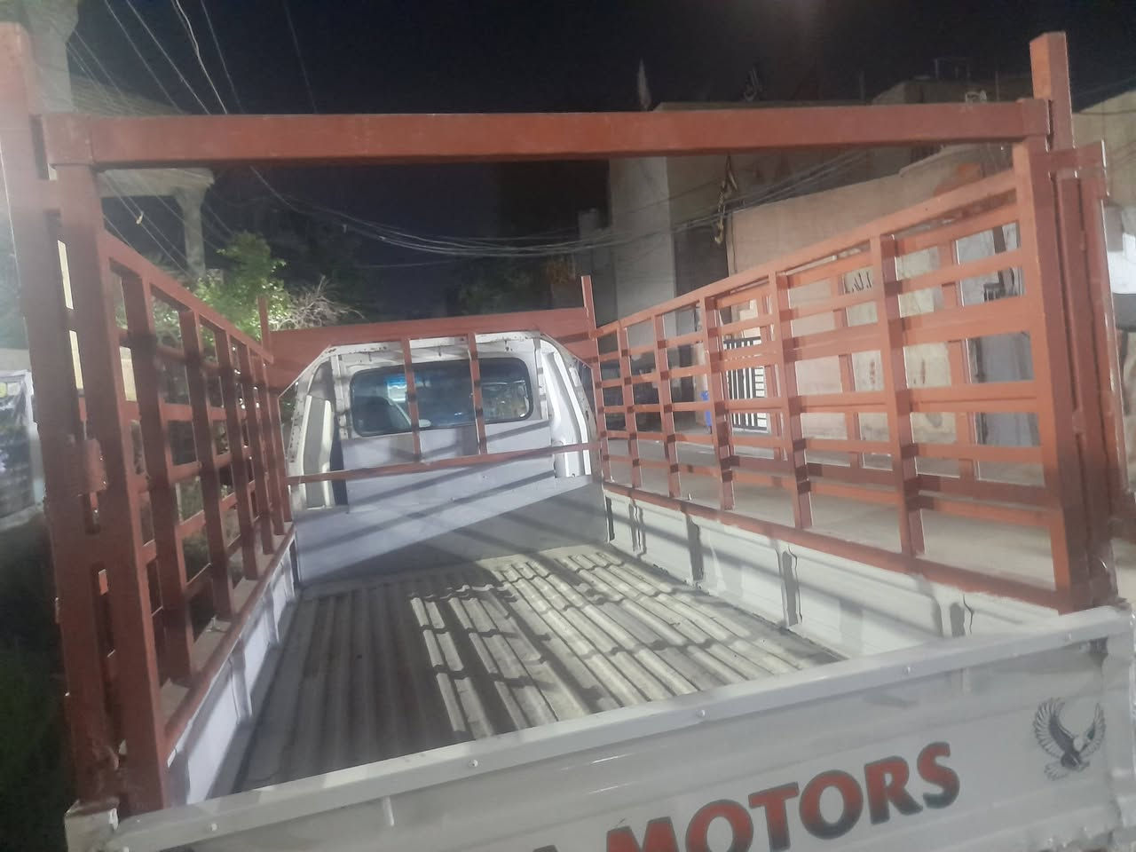 السلام عليكم محجر كيا بنكو ٨ جنكال للبيع السعر ٤٠٠وبي مجال نضيف كلش مكان بغداد البياع الاستفسار اتصال 
***********
