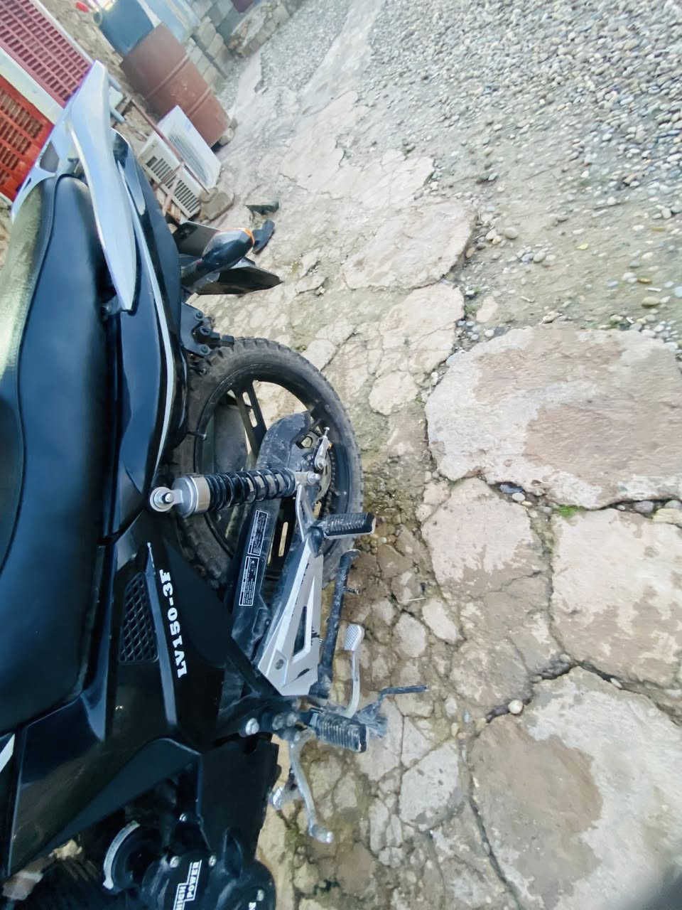 ماطور لبيع شرط من التاير لتاير  محرك ميه وخمسين كلشي شقل بي مايعوزي شي سعر 900وبي مجال ***********
