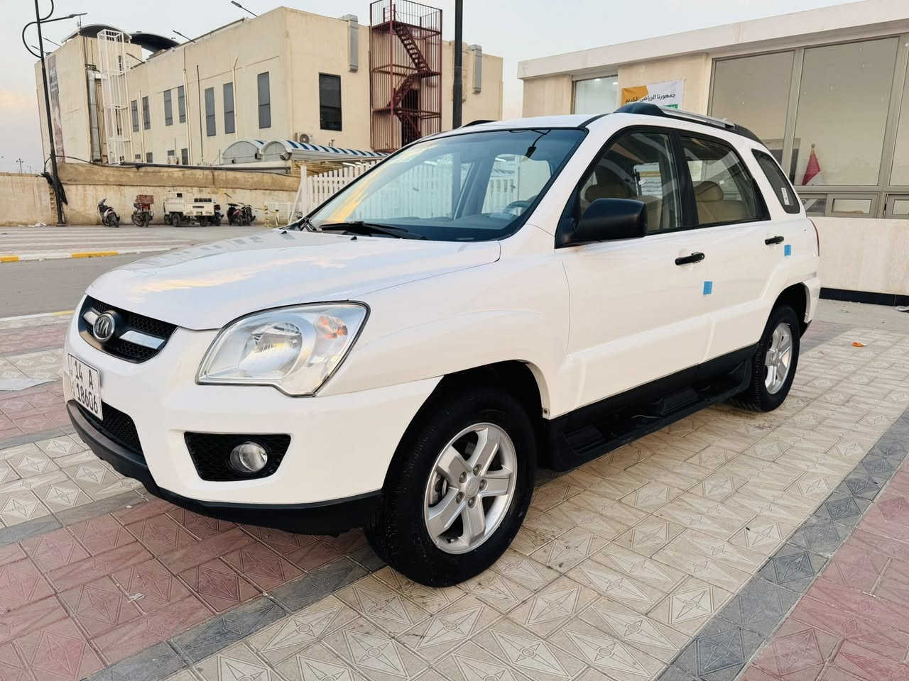 اللهم صلي على محمد وآل محمد 🧿
كيا سبورتج 2009 خليجي 

ماشيه 180 حقيقي 

رقم بصره نكليزي ب اسمي شخصيا 

سنويه جديده لحد2031

مكفوله من ضربه وتبديل والخياس والبارد عدا رش تجميل بين البيبان صفحه اليمنه اثر شخط بسيط 

محرك 2000 دوش مكفول من كلشي شرط 

مواصفات ABS شاشه كامرا دسك امامي وخلفي أواكس داواخل لونين بيجي بلاجكتورات  وعسلي تبريد ثلج تخم تاير جديد كير ومكينه بلكارتون 

كهربائيات وحداديه ومكينه وكير كلها كفاله ع وضع الشركه شرط

سياره جديده وجاهزه وبيها تراي كلش حلو 🧿

مكاني ناصريه مركز 

السعر 123وبيها مجال 

الاتصال ***********
