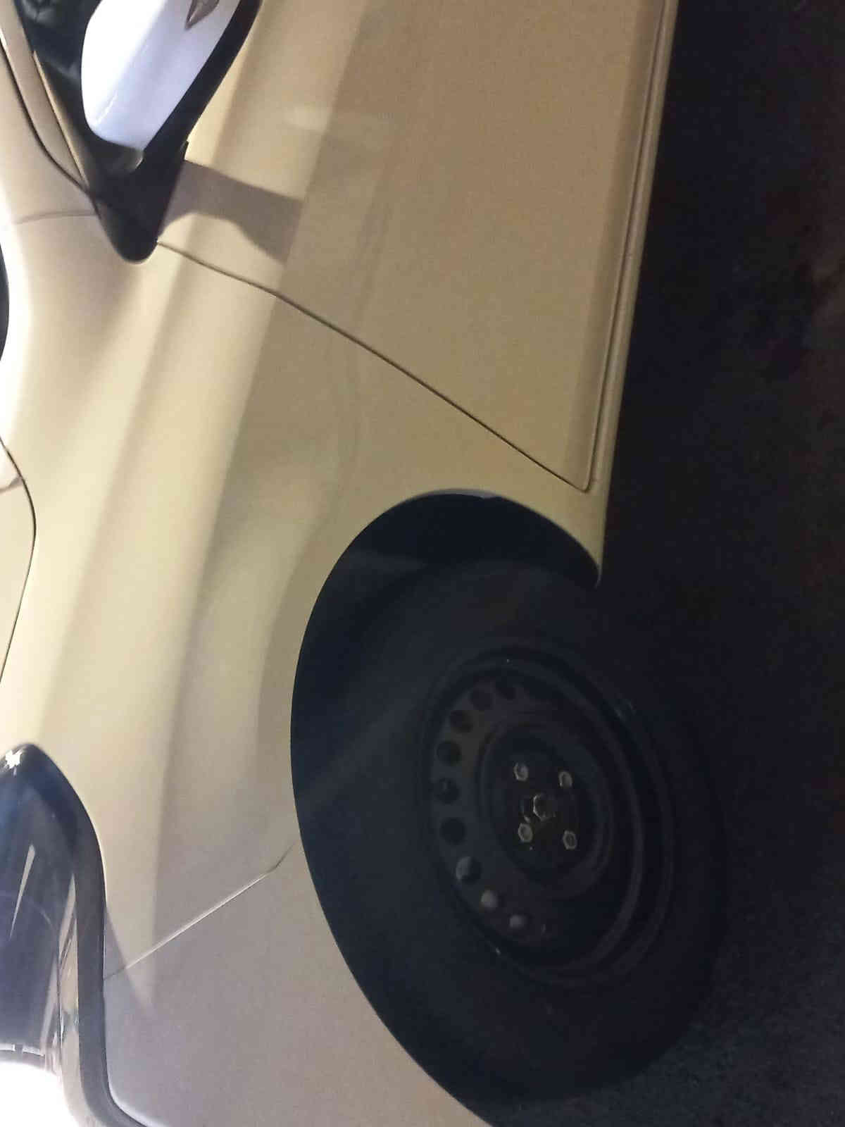 السلام عليكم
*نيسان سني{مصري} 
*مديل2025
*كفاله عامه من الدعاميه للدعاميه
*ماشيه{19الف حقيقي} 
السعر{132} 
مواصفات /حساسات خلفيه تبريد قطعتين اشاير مري شاشه كبيره تحكم استيرن
كير ومحرك شرط كفالة ما مفتوح برغي
تبريد ثلج 
رقم الهاتف{***********} 

📌العنوان:البصره'القبله'حي القائم
