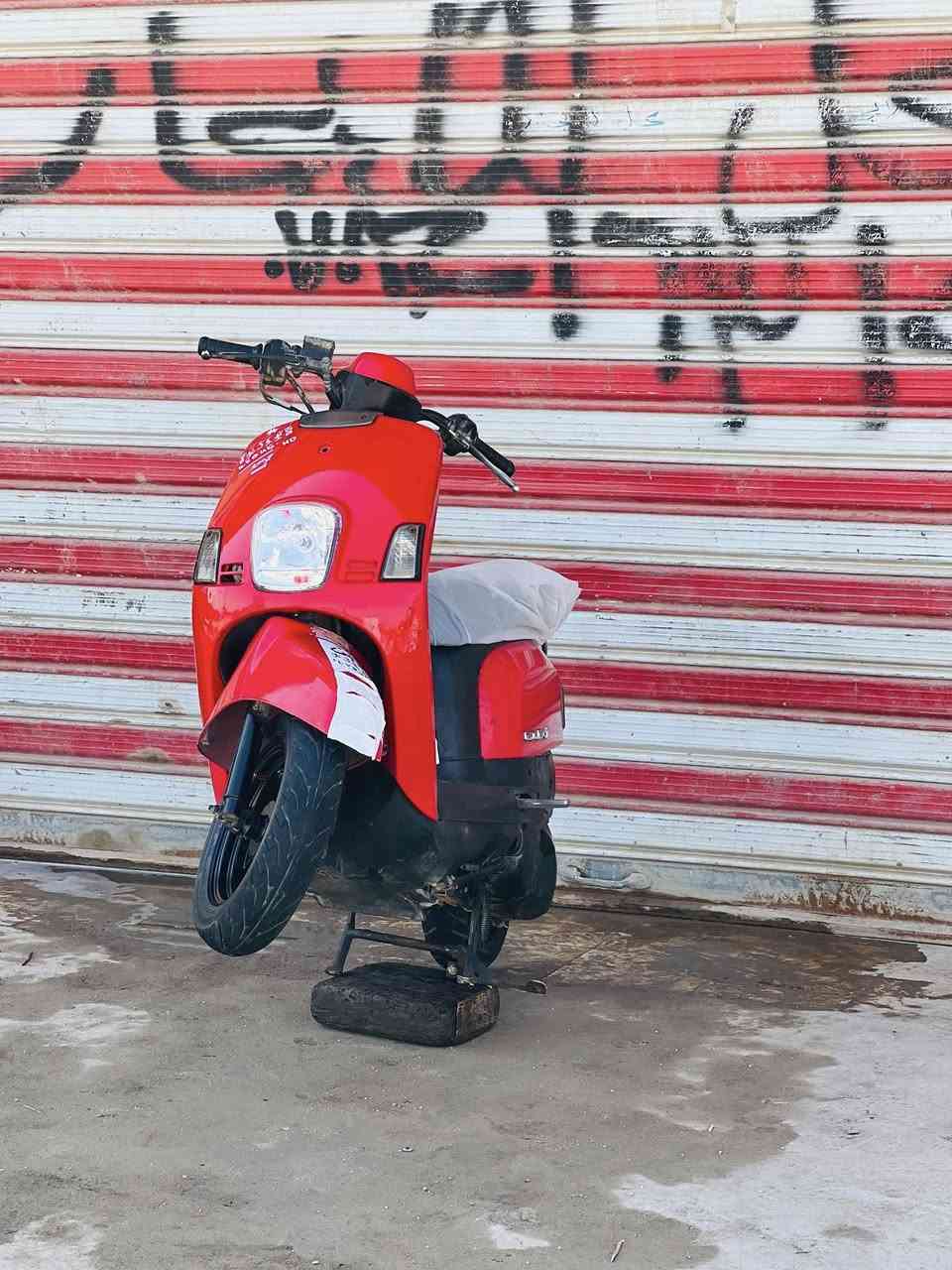 سلام عليكم بوليس البيع نضافه فقط مفتوح بس والفات ومكينه بلدي ودراجه نوزل مو كبريته ومكاني دوانيه قضاء غماس وشراي سعر خاص ***********
