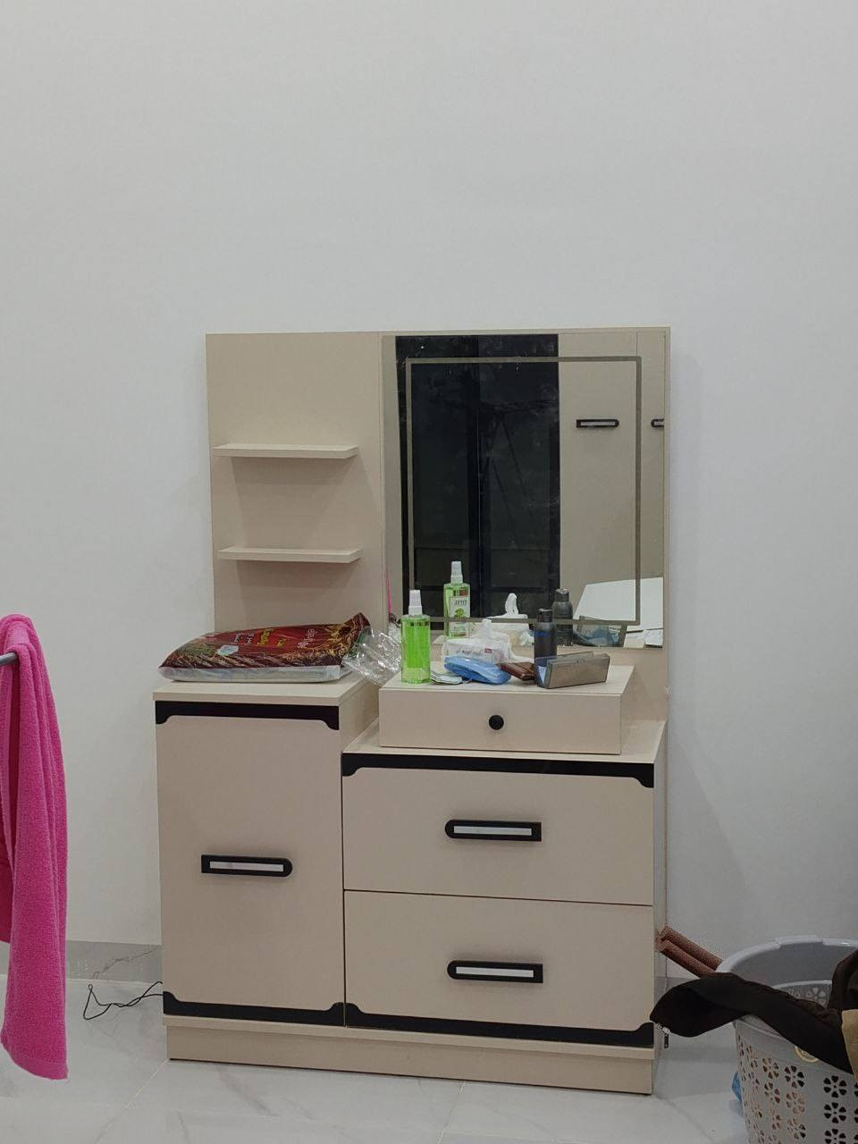 غرفه تركيا جديده بدون استخدام
للاستفسار لاتصال ع ***********
او مراسلة صفحه
