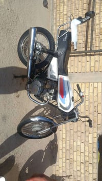 دراجه كلك كلك07850696209للبيع مستعجل