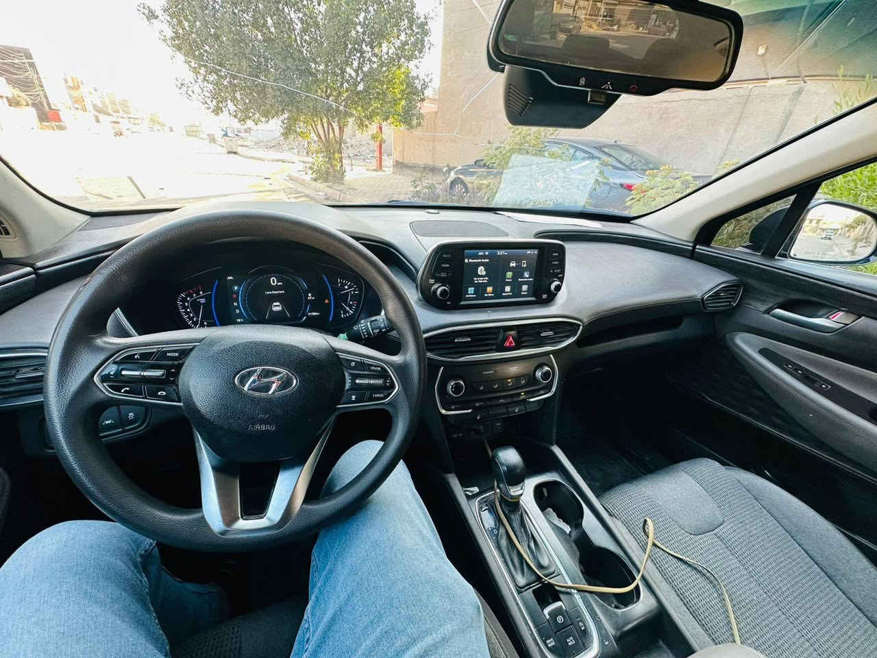 للبيع للبيع سنتافيا  2019
وارد امريكي 2400 جي دي اي 

ماشيه تقريبا 100

السيارة بصمه 

5راكب 

تبريد 3قطع 

حادثها 3 قطع بدون دواخل 

رقم بغداد انكليزي 

 السعر 160 وبيها مجال 

سيارة بسمي تحول مباشر 

مكان السيارة بغداد الكرخ 

***********
