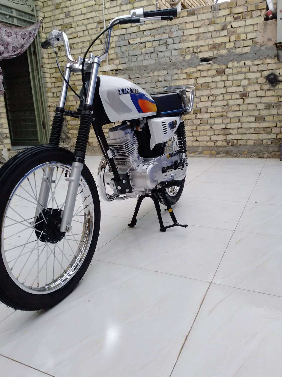 سلام عليكم دراجه للبيع اوراق سكنر صالها شهر من تعمرت شرط غراضهاا كلها من سيد خلدون هاذ الرقم***********
