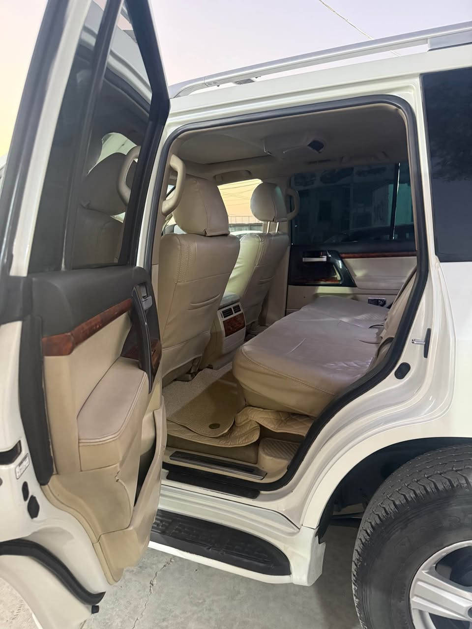 توێتە لانگرۆزر 2008V8GXR
سیارەکە تابلێ جوانە یەک پەرچی سبۆخە بێلێردانە 
هەموو گیانی بەشرت 
فول مواسەفاتە سلایت تەبریت مەرکزی بەسمە 
هشت ئرباگ 
گێرومەکینە بەشرت 
283وەرقە مەجال 
0️⃣7️⃣5️⃣0️⃣4️⃣9️⃣3️⃣4️⃣7️⃣3️⃣2️⃣ أربيل, العراق


**إذا كنت صاحب هذا الإعلان وتريد حذفه لأي سبب، رجاءا أرسل رسالة إلى الدعم الفني**