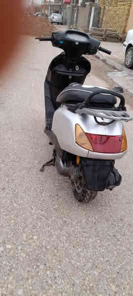 السلام عليكم 
دراجه سبيسي ماليزي للبيع 
كهربائيات تايرات دبلات شغالات 
ماعوزها شي جاهزه 
كوت حي الجهاد 
ب ٣٠٠ وبيها مجال 
للاستفسار الاتصال على 
***********
