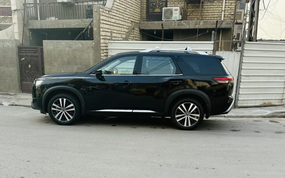 نيسان باثفيندر 2024 بلاتينيوم
معروفه مواصفات البلاتينيوم فول الفول 
كفاله حادثها بارد الباب الخلفي فقط
 صور امريكا ويه المنشور 
ماشيه ١٨ الف دخول جديد شهداء باسمي بغداد حي القاهرة 
السعر ٣٢٠٠٠ رقم الهاتف ***********
